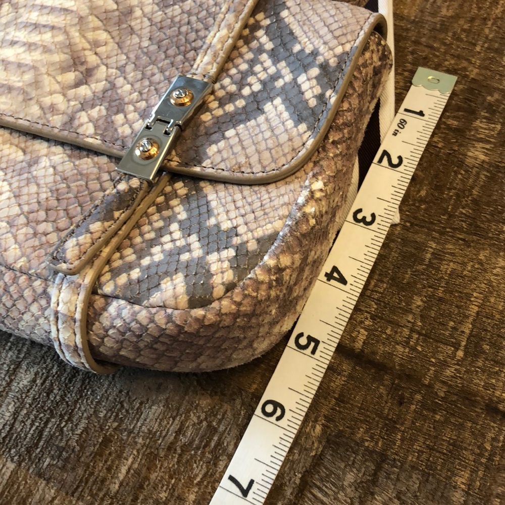 Henri Bendel Purse - Picture 6 of 8